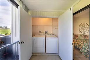 696 Bird Bay Dr W, Venice, FL 34285 - Photo 25