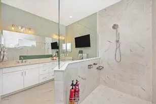 18805 Valleta Ave, Venice, FL 34293 - Photo 27