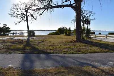 175 W Bay Street, Englewood, FL 34223 - Photo 5