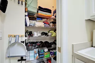 1204 Ravinia Cir, Venice, FL 34292 - Photo 45