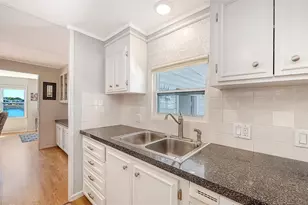 522 Via Veneto, Venice, FL 34285 - Photo 9