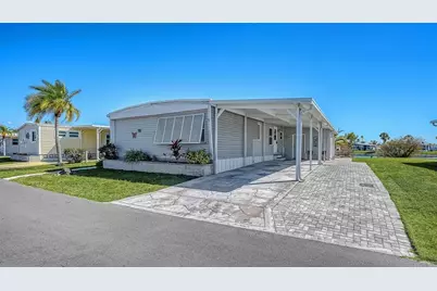522 Via Veneto, Venice, FL 34285 - Photo 1