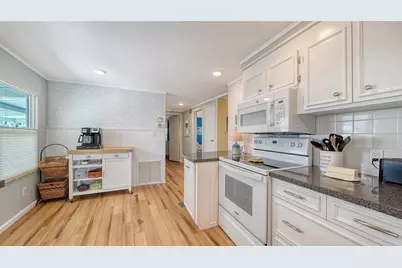 522 Via Veneto, Venice, FL 34285 - Photo 11