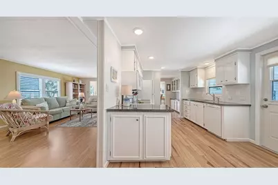 522 Via Veneto, Venice, FL 34285 - Photo 7