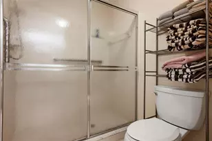 110 Pine Hollow Dr, Englewood, FL 34223 - Photo 23