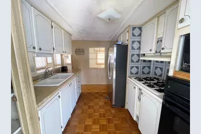 821 Turf, Venice, FL 34285 - Photo 5