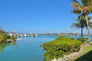 724 El Dorado Dr, Venice, FL 34285 - Photo 3