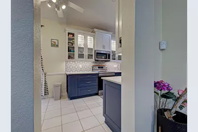 251 Vista Del Lago Way, Venice, FL 34292 - Photo 21