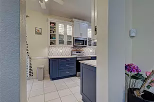 251 Vista Del Lago Way, Venice, FL 34292 - Photo 21