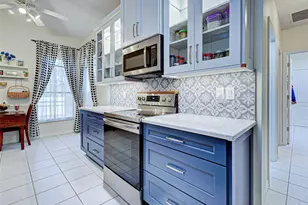 251 Vista Del Lago Way, Venice, FL 34292 - Photo 11