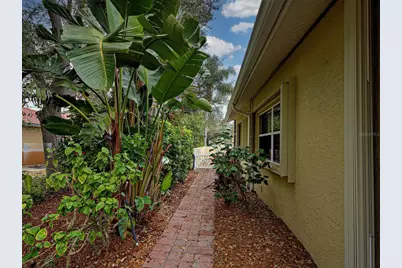 251 Vista Del Lago Way, Venice, FL 34292 - Photo 51