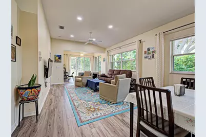 251 Vista Del Lago Way, Venice, FL 34292 - Photo 9