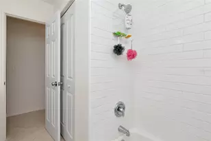 950 Oxford Dr, Englewood, FL 34223 - Photo 39