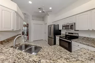 623 Pond Willow Ln, Venice, FL 34292 - Photo 11