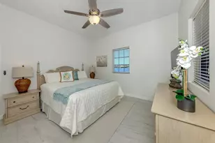 498 Buena Vista Dr, Nokomis, FL 34275 - Photo 15