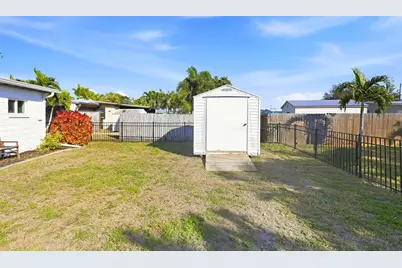 140 Poinsettia Circle NE, Port Charlotte, FL 33952 - Photo 29