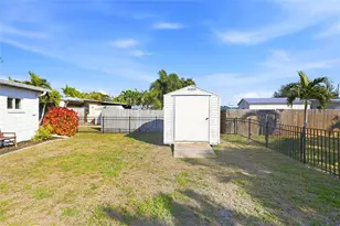 140 Poinsettia Cir NE, Port Charlotte, FL 33952 - Photo 29