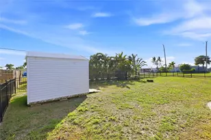 140 Poinsettia Cir NE, Port Charlotte, FL 33952 - Photo 31