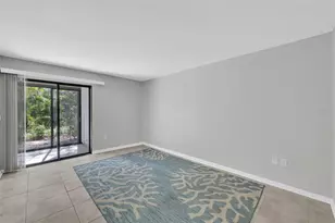 1697 Brookhouse Cir, Sarasota, FL 34231 - Photo 11