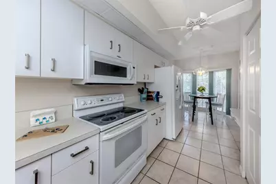 406 Laurel Lake Drive #204, Venice, FL 34292 - Photo 11