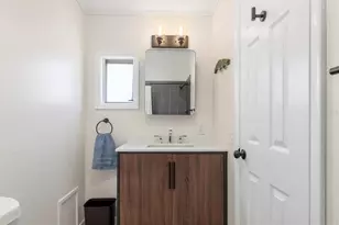 9027 Kestral Cir, Englewood, FL 34224 - Photo 15