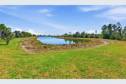 10399 Medjool Drive, Venice, FL 34293 - Photo 7