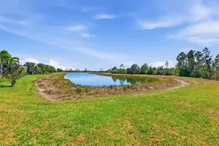 10399 Medjool Dr, Venice, FL 34293 - Photo 7