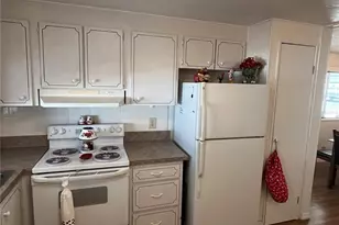 828 Trento, Venice, FL 34285 - Photo 19