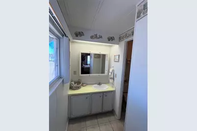 828 Trento, Venice, FL 34285 - Photo 33