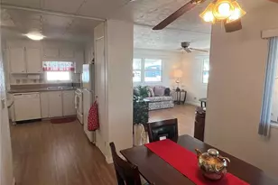 828 Trento, Venice, FL 34285 - Photo 15