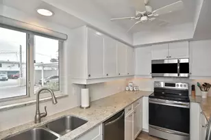 1200 Tarpon Center Dr, Venice, FL 34285 - Photo 9