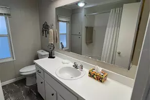 837 Jolanda Cir, Venice, FL 34285 - Photo 29