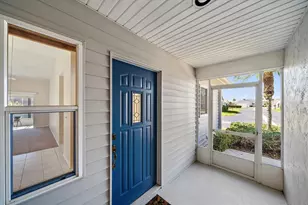 677 Ironwood Cir, Venice, FL 34292 - Photo 3