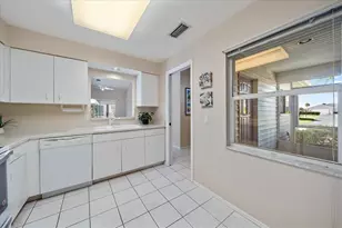 677 Ironwood Cir, Venice, FL 34292 - Photo 15