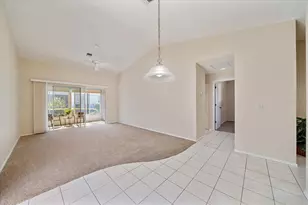 677 Ironwood Cir, Venice, FL 34292 - Photo 7
