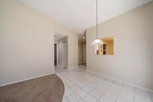 677 Ironwood Cir, Venice, FL 34292 - Photo 9