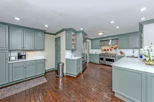 1388 Vermeer Dr, Nokomis, FL 34275 - Photo 3