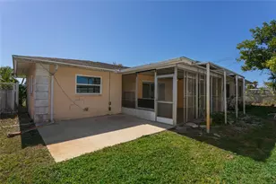 517 Mt Vernon Dr, Venice, FL 34293 - Photo 31