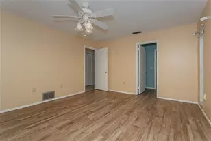 517 Mt Vernon Dr, Venice, FL 34293 - Photo 15