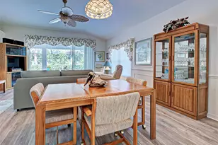 201 King Palm Ct, Venice, FL 34292 - Photo 9