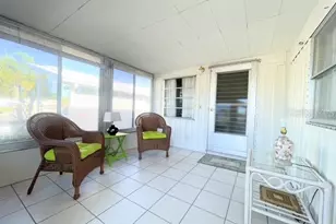 714 S Green Cir, Venice, FL 34285 - Photo 17