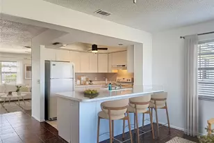 637 Michigan Dr N, Venice, FL 34293 - Photo 9