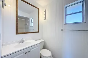 637 Michigan Dr N, Venice, FL 34293 - Photo 21