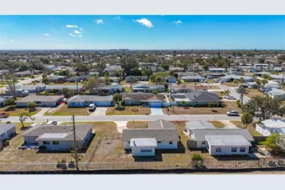 637 Michigan Drive N, Venice, FL 34293 - Photo 33