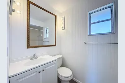 637 Michigan Drive N, Venice, FL 34293 - Photo 23