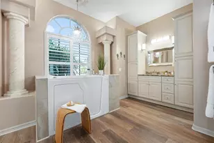 422 Wincanton Pl, Venice, FL 34293 - Photo 49