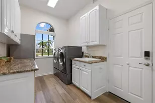 422 Wincanton Pl, Venice, FL 34293 - Photo 61