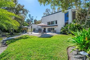 5303 Hidden Harbor Rd, Sarasota, FL 34242 - Photo 51