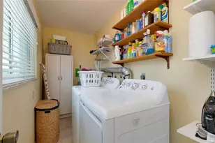 92 Circlewood Dr, Venice, FL 34293 - Photo 43