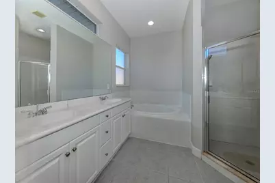 111 Wayforest Drive, Venice, FL 34292 - Photo 17